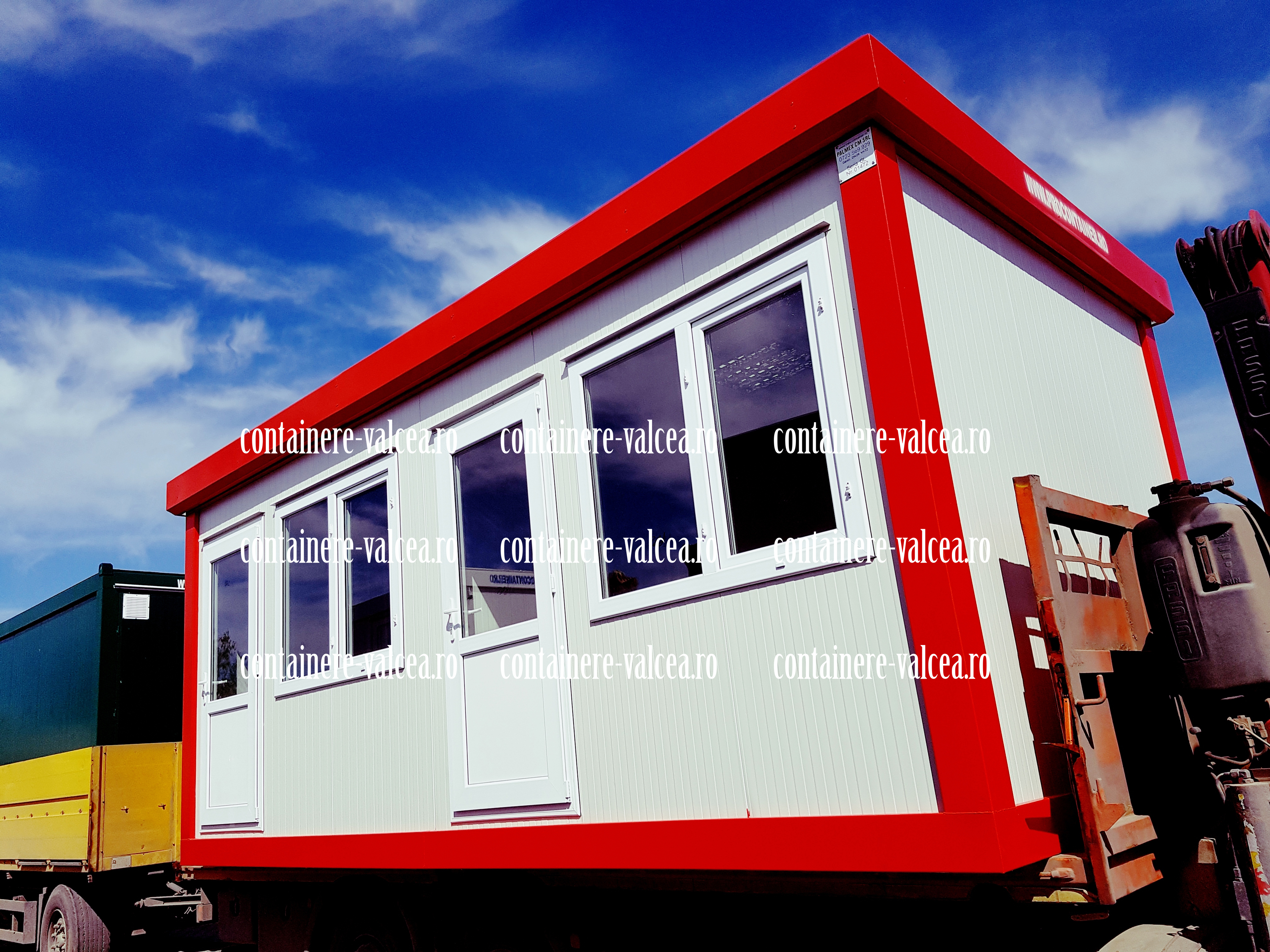 hala din containere Valcea