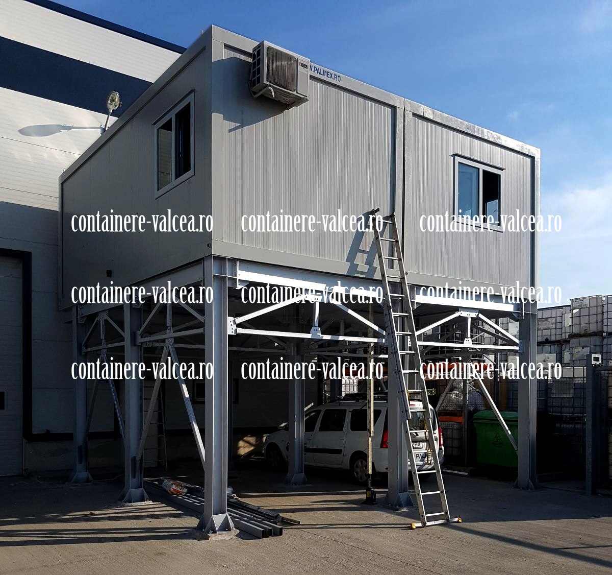 pret container metalic Valcea